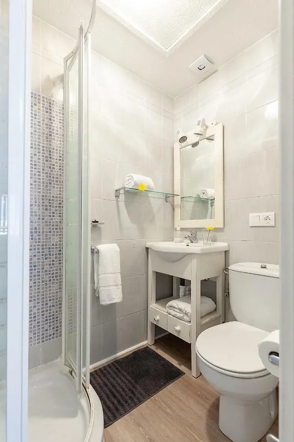 Fantastico Apt 2 Hab Terraza Y Playa Apartment Marbella Spain